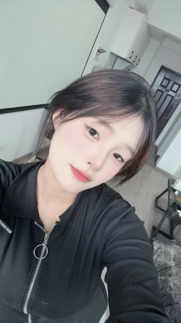 服务行少女