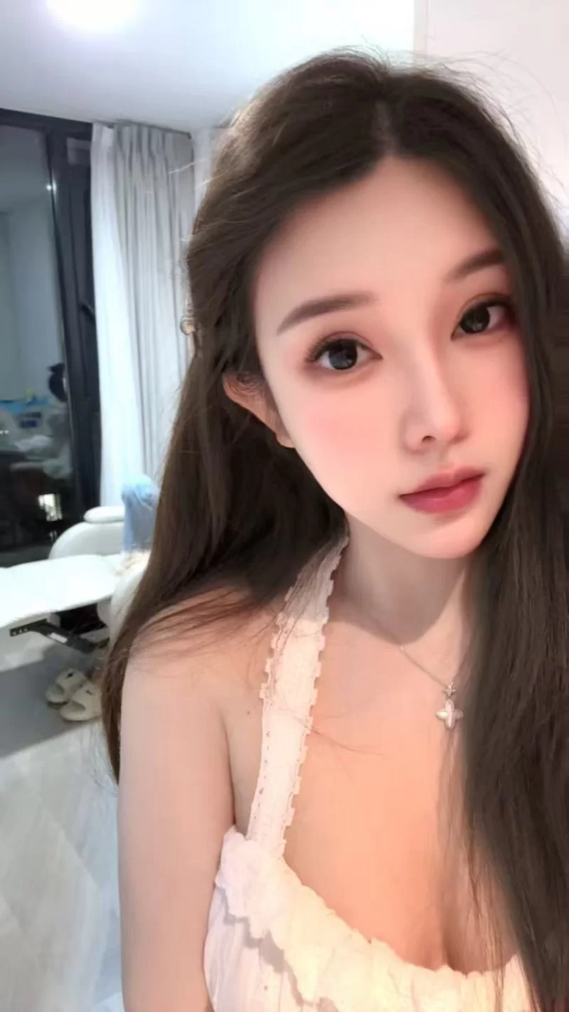 03年御姐，颜值很高
