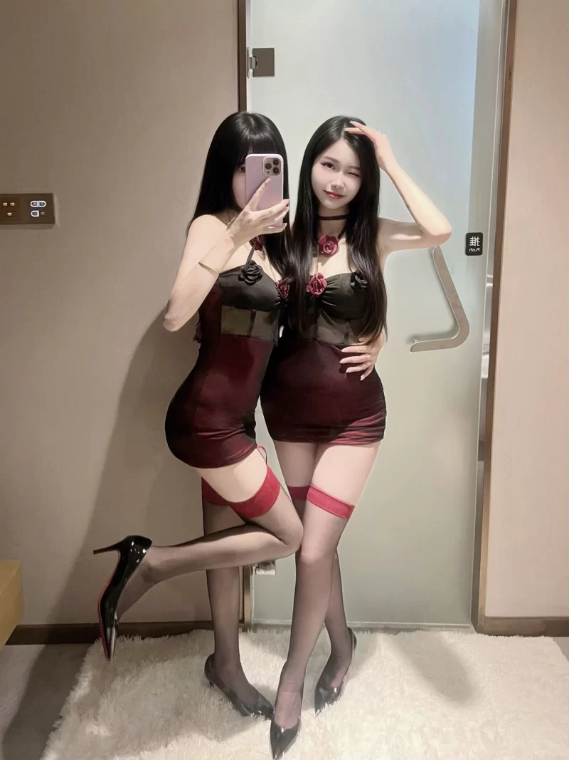 浦东俩嫩蚌玩双飞