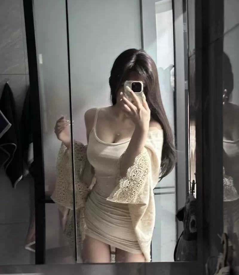 刚下海极品丰满小妹