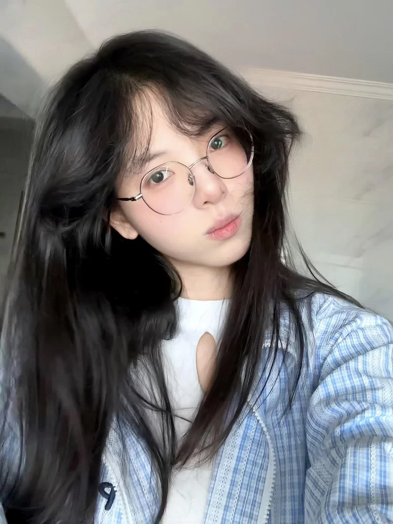 刚下海的学生妹