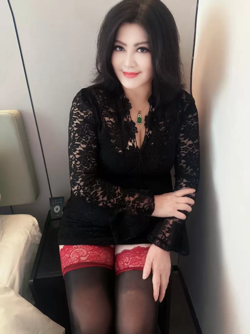 虹口巨臀少妇