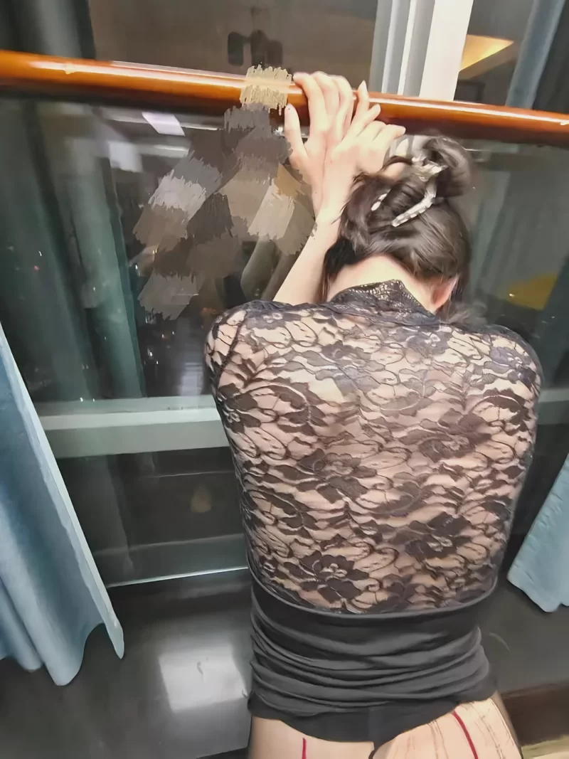 青岛绝美少妇 极致爆操体验