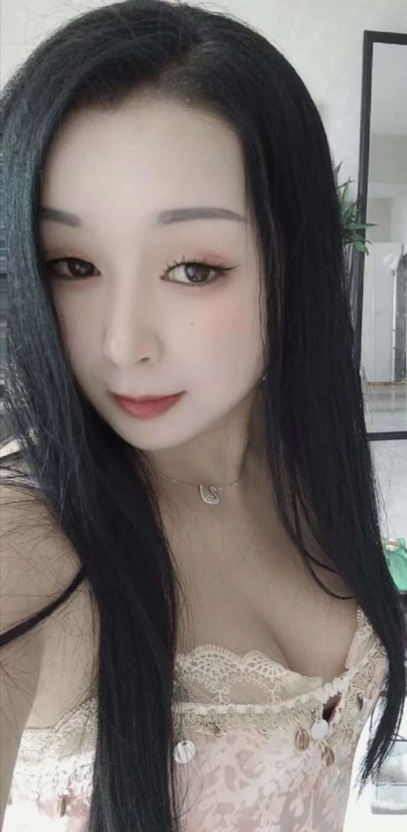 骚货少妇小美