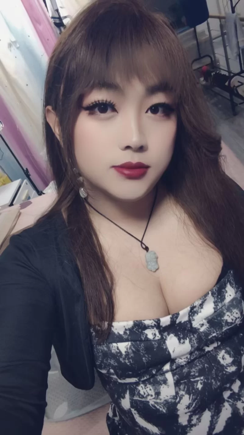 青岛城阳的伪娘人妖