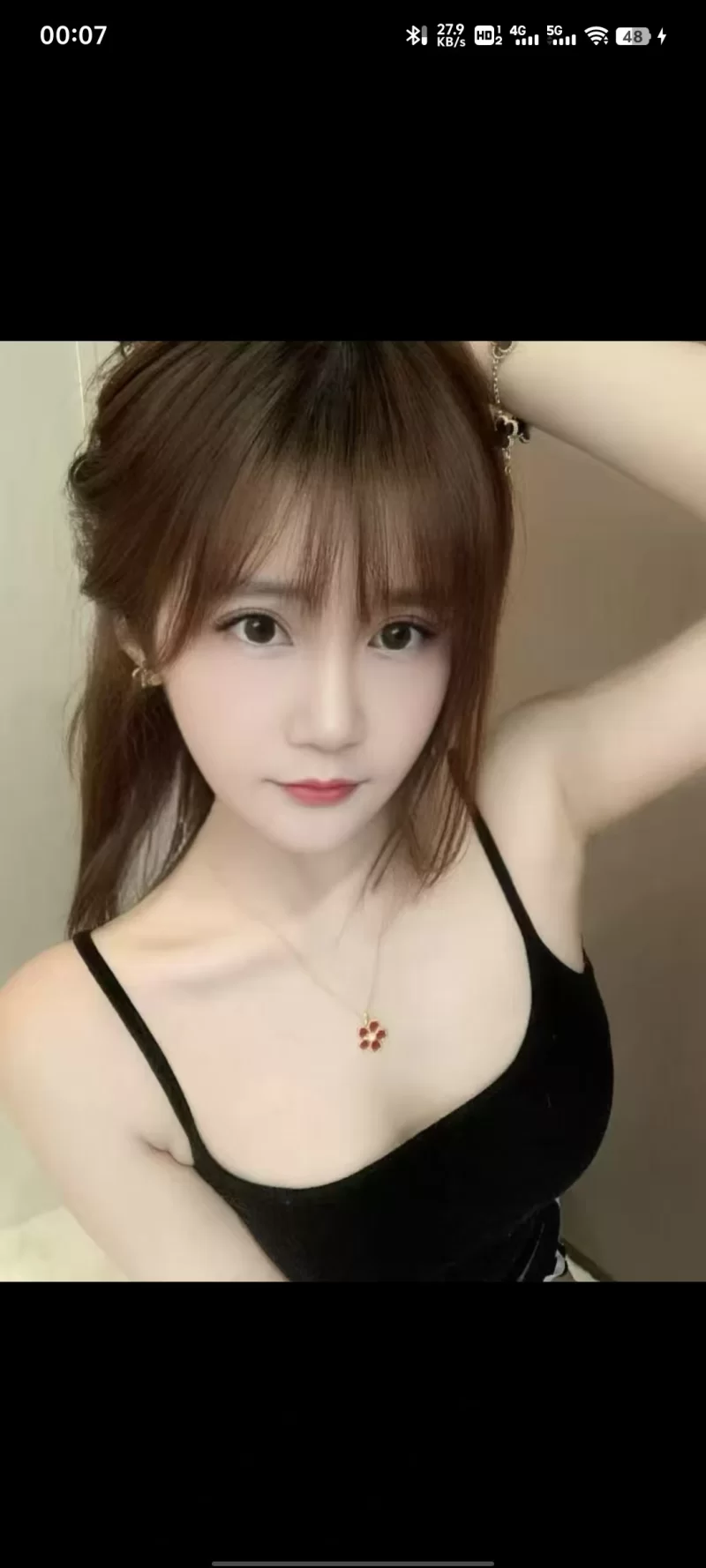 东方新天地 胸大小姐姐