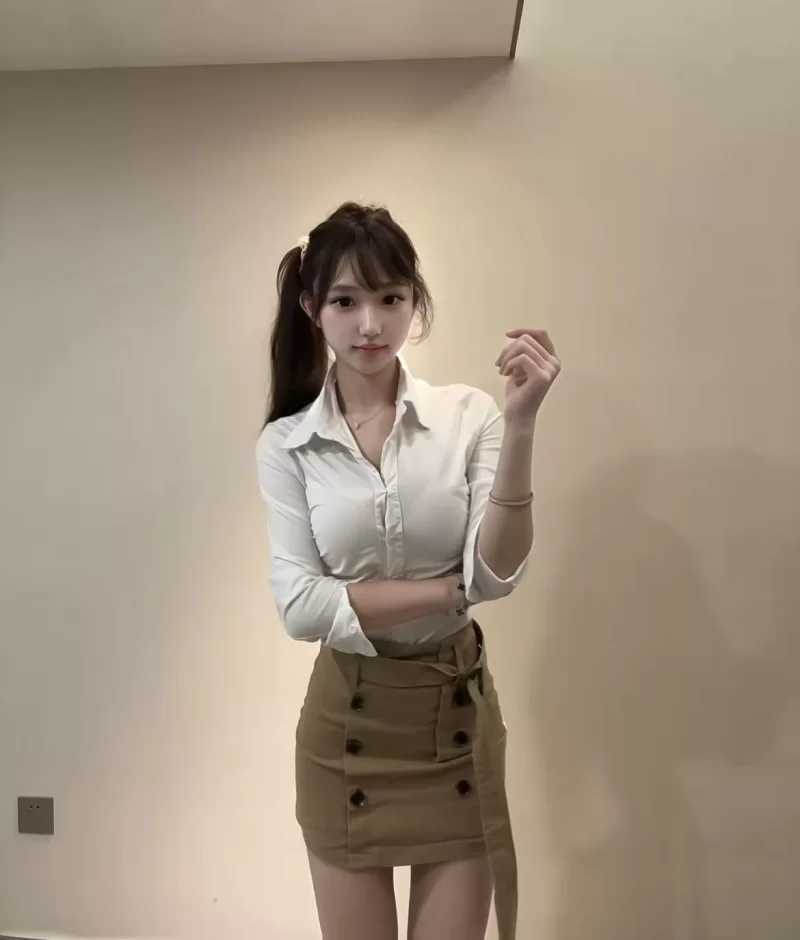 童颜巨乳妹子水多