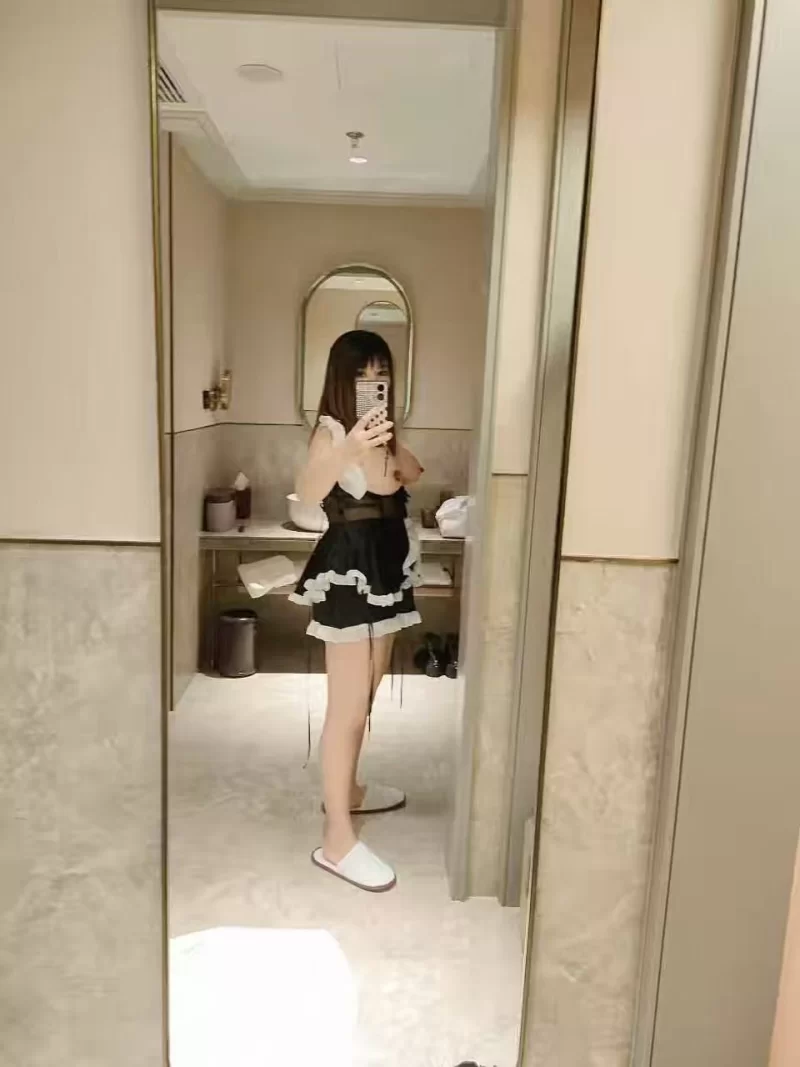 三通Sm拳交人妻母狗哺乳