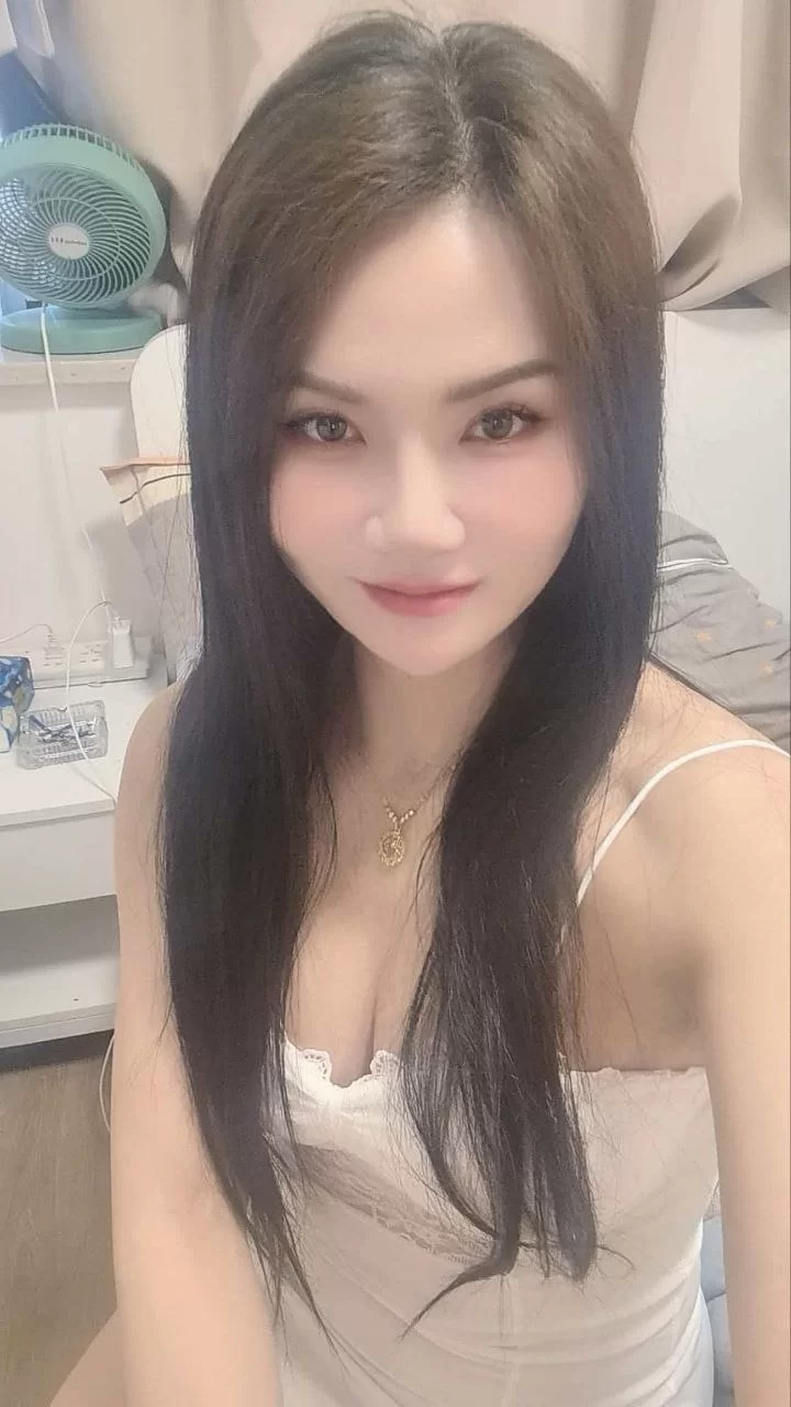 妹子小鲍鱼水滋滋任由蹂躏