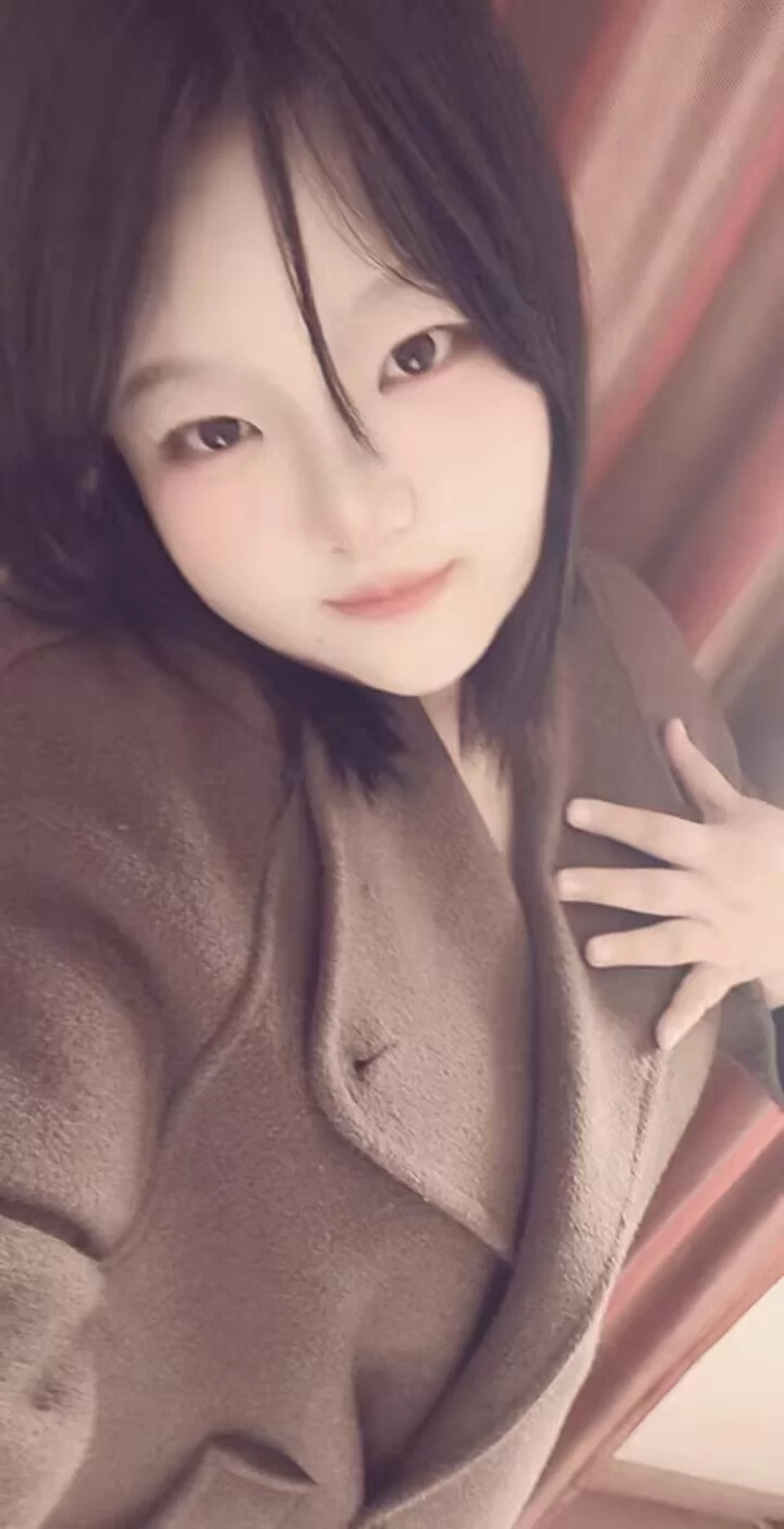微胖大胸妹