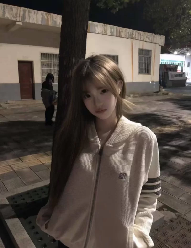 21岁嫩妹 女友味十足