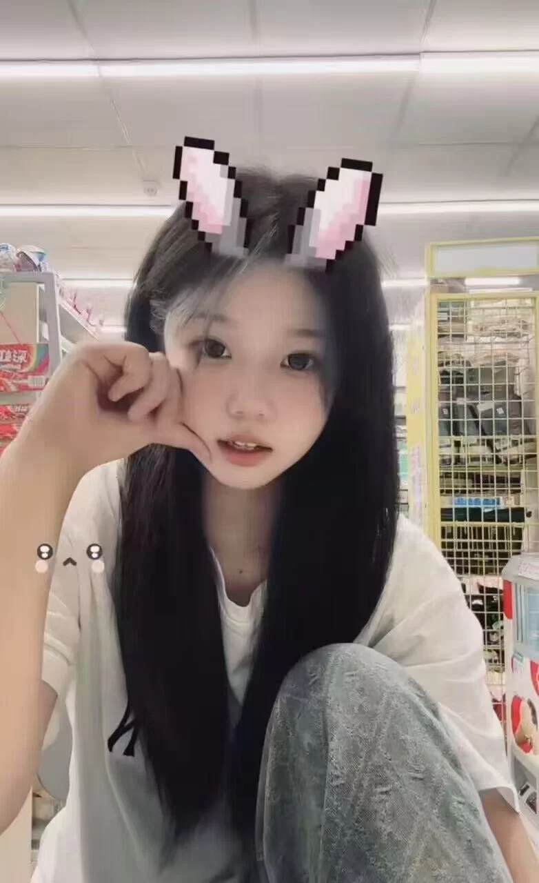 深圳极品萝莉塔小姐姐