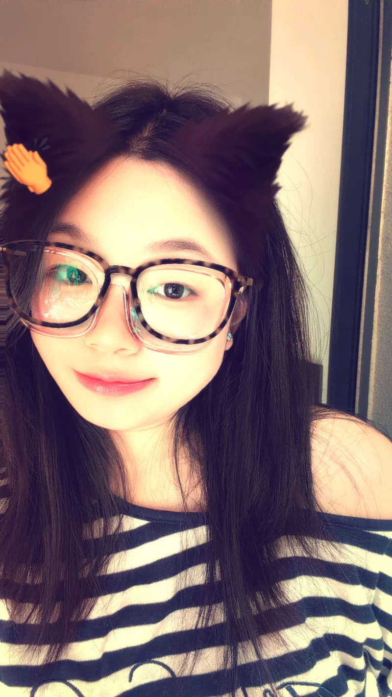 肤白大胸丰满妹子