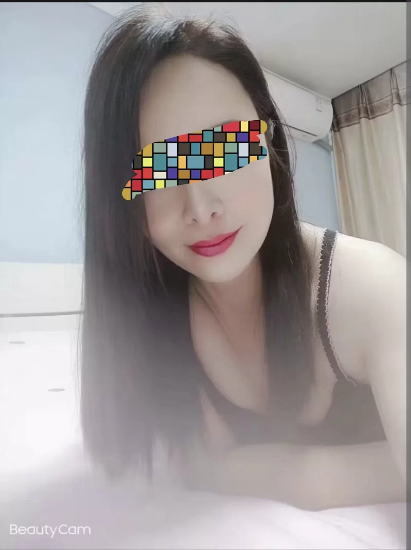 南山区茶光地铁站附近少妇，B紧 服务好
