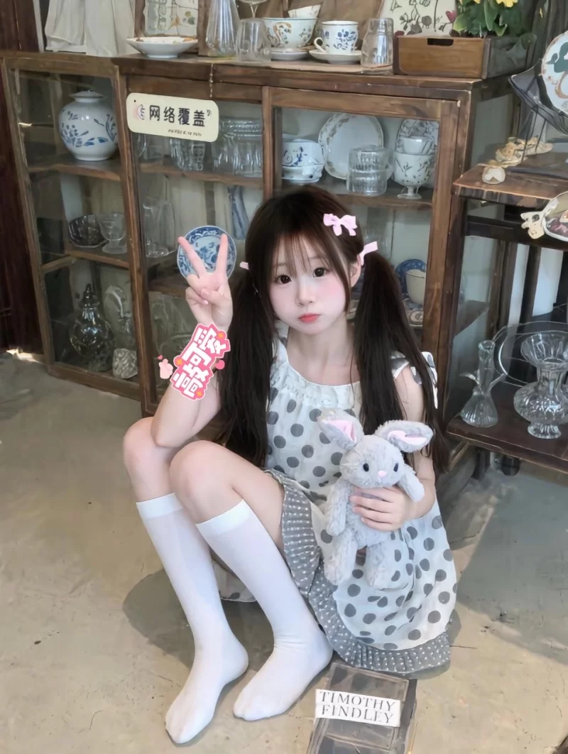 小萝莉 三点粉 一线天
